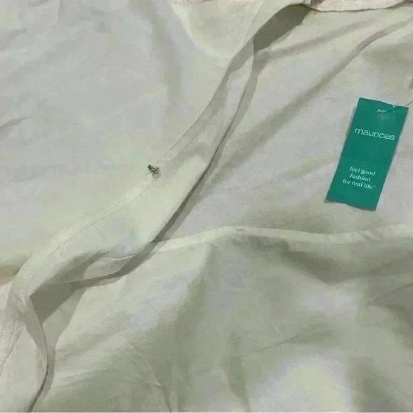 NWT Maurice’s Short Sleeve Eyelet Wrap Blouse Ivory Smocked Waist Cotton Size XL - Picture 5 of 9